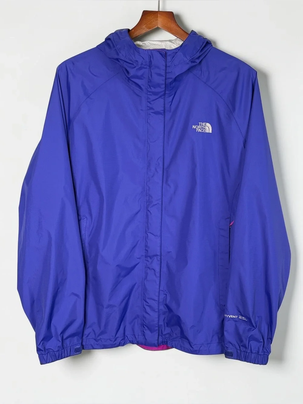 The North Face Women's Purple HyVent 2.5L Rain Jacket Shell Size XL